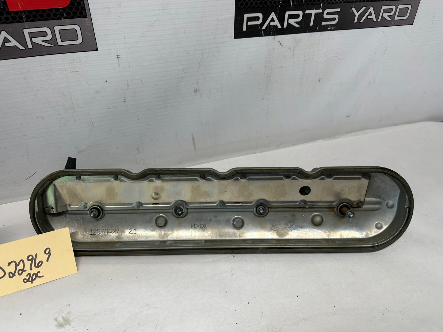 2006 Pontiac GTO RH & LH Engine Motor Valve Cover Set OEM LS1 LS2 LS3 LS6 - Day's Parts Yard