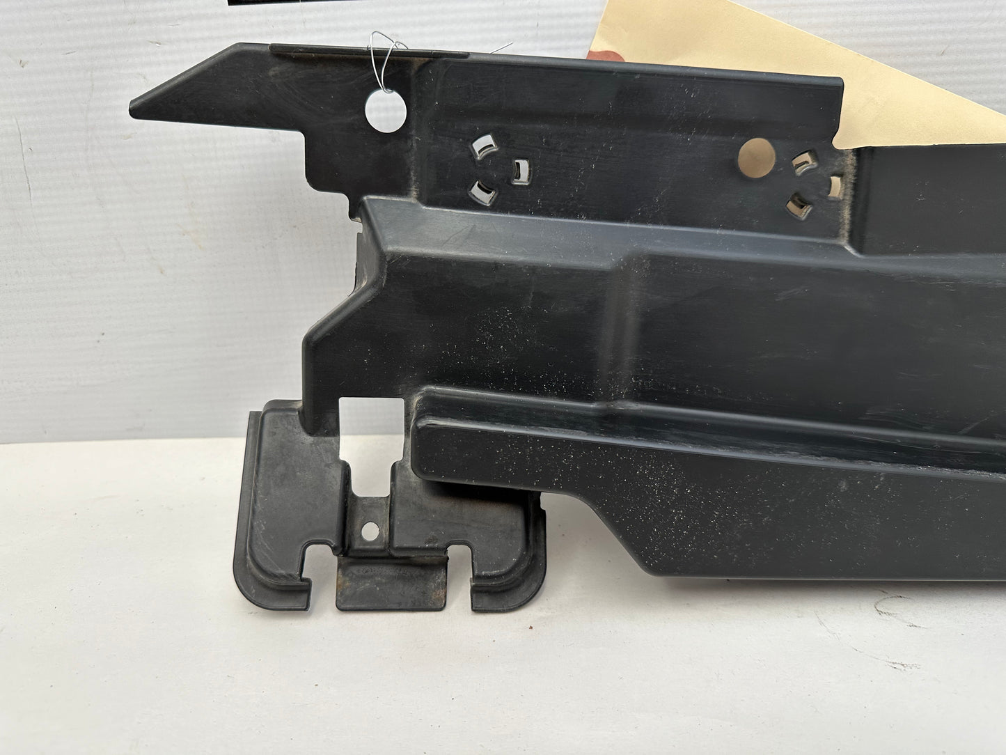 2006 Pontiac GTO RH Side Radiator Air Baffle OEM - Day's Parts Yard