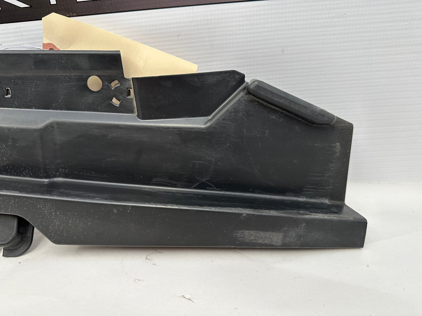 2006 Pontiac GTO RH Side Radiator Air Baffle OEM - Day's Parts Yard