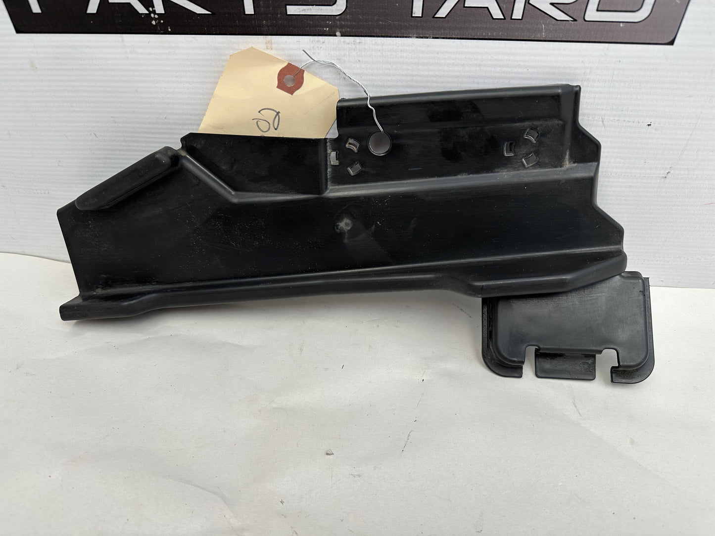 2006 Pontiac GTOLH Driver Side Radiator Air Baffle OEM - Day's Parts Yard