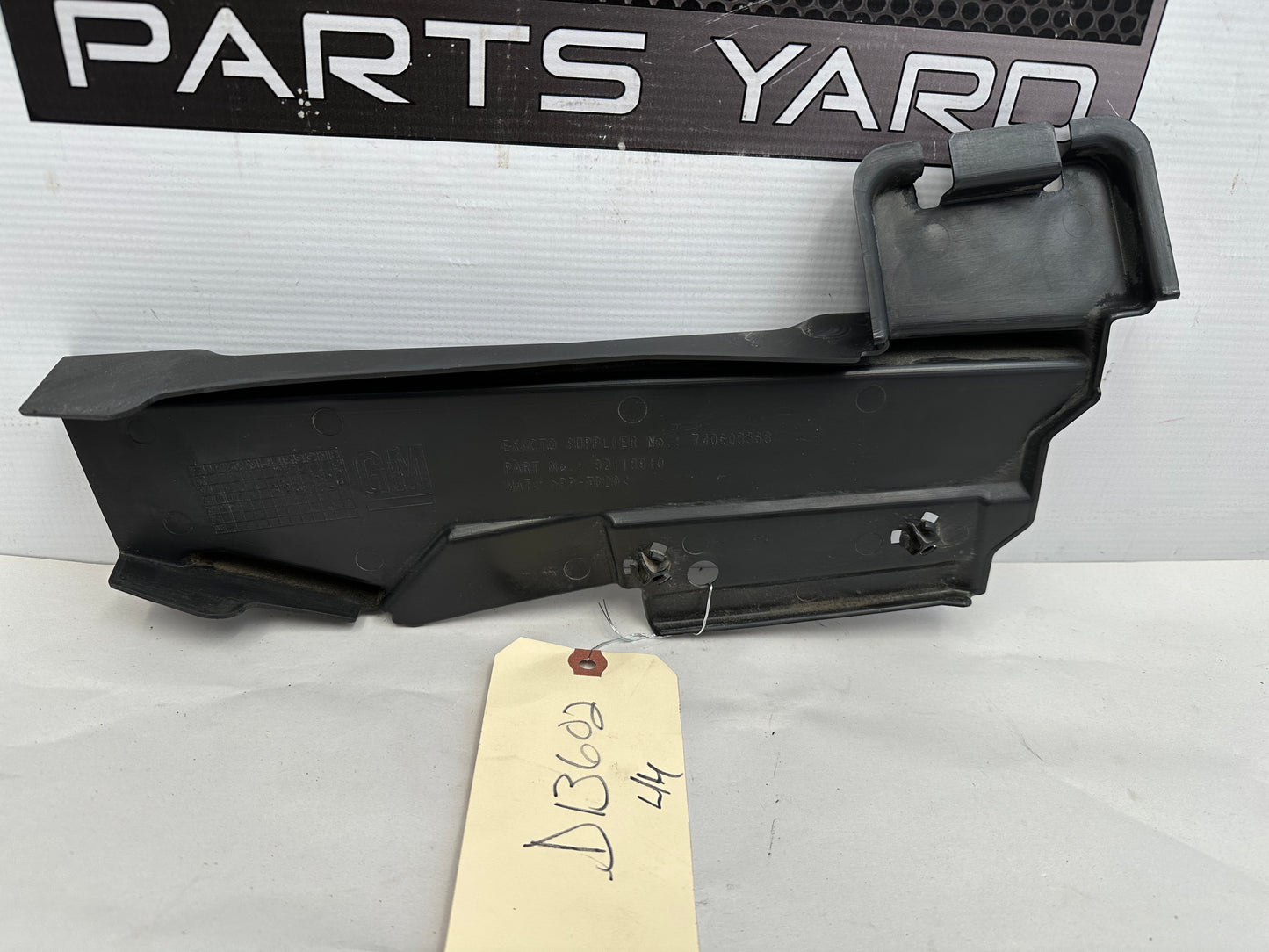 2006 Pontiac GTOLH Driver Side Radiator Air Baffle OEM - Day's Parts Yard