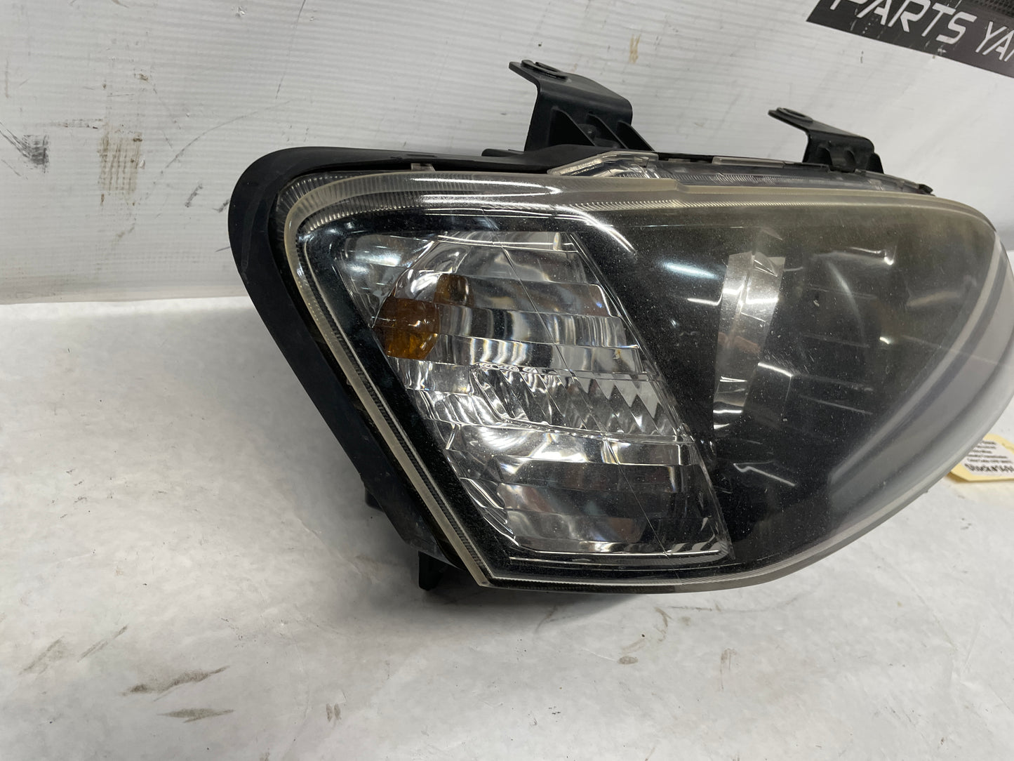 2008 Pontiac G8 Base RH Passenger Headlight Head Light Lamp OEM - Day's Parts Yard