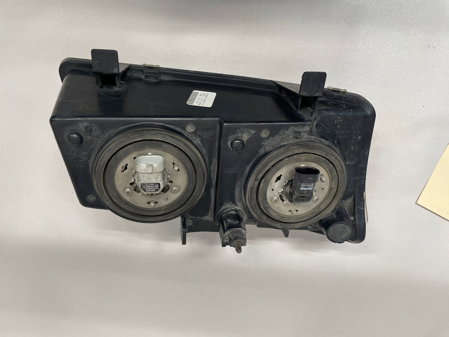 2004 Chevy Silverado 2500HD LH Driver Side Headlight OEM - Day's Parts Yard