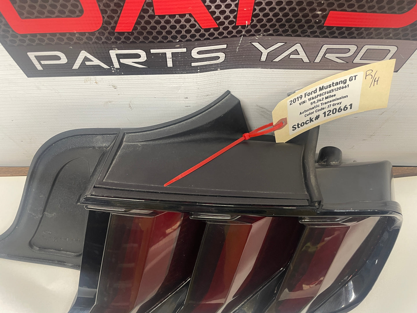 2019 Ford Mustang GT RH Passenger Taillight Tail Light OEM - Day's Parts Yard