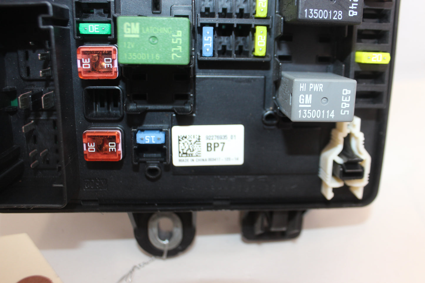 2015 Chevy SS Sedan Rear Fuse Box Relay Panel OEM - Day's Parts Yard
