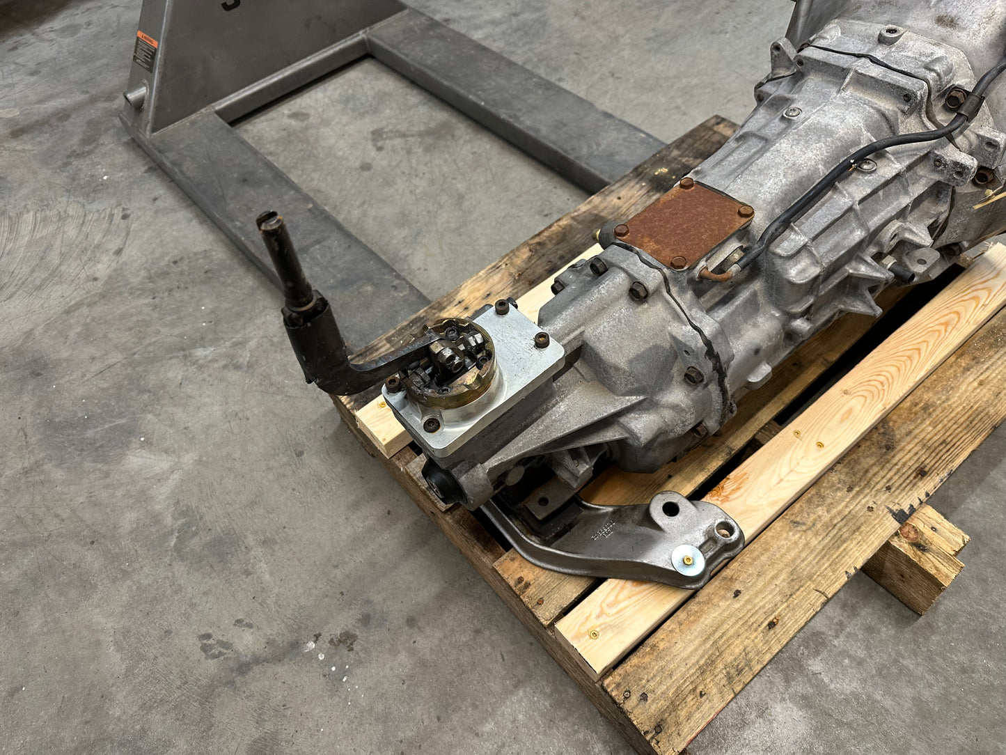 2006 Pontiac GTO 6 Speed Manual M12 Tremec Transmission Assembly OEM - Day's Parts Yard