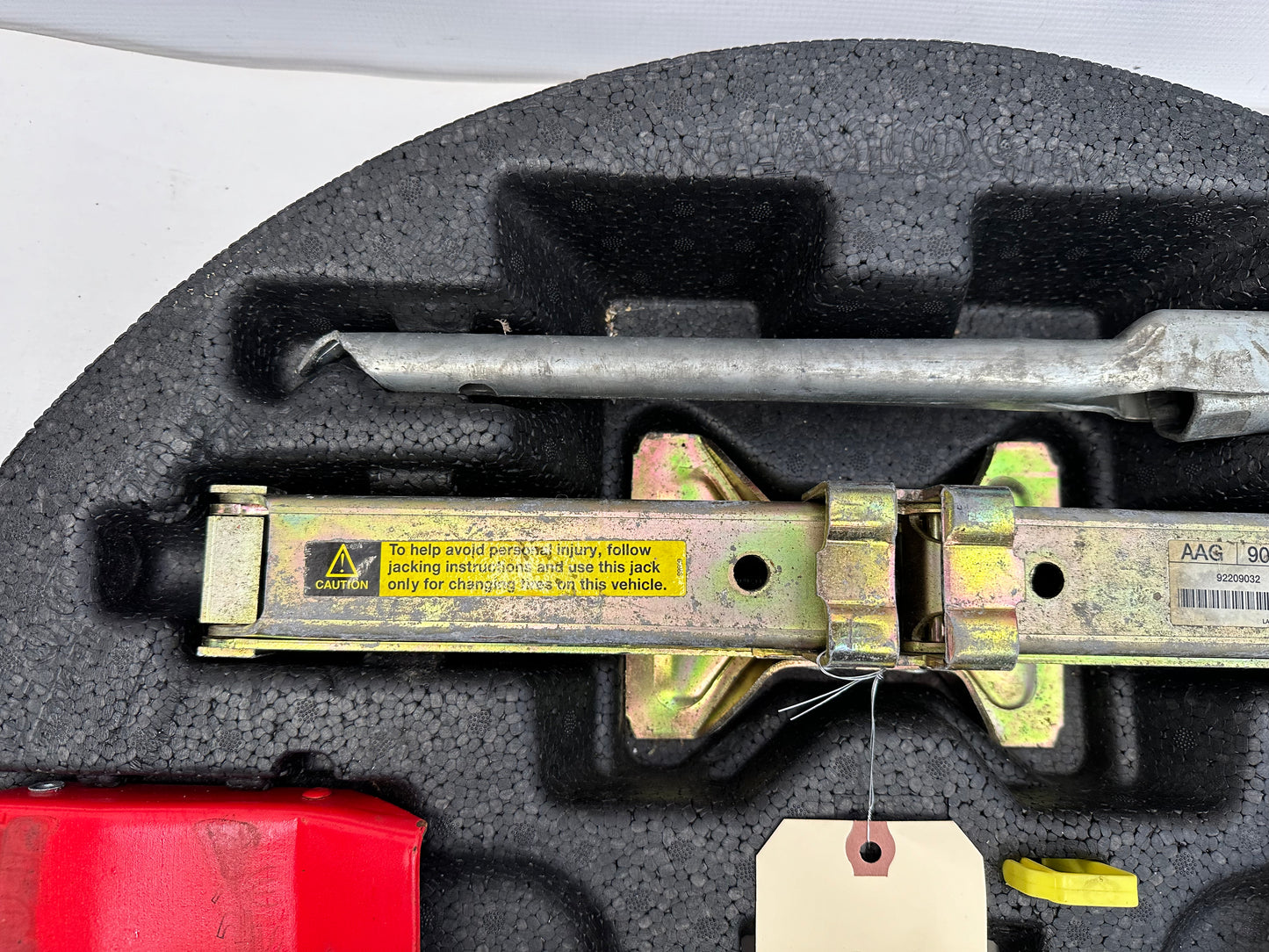 2006 Pontiac GTO Emergency Tire Jack Tool Kit OEM - Day's Parts Yard