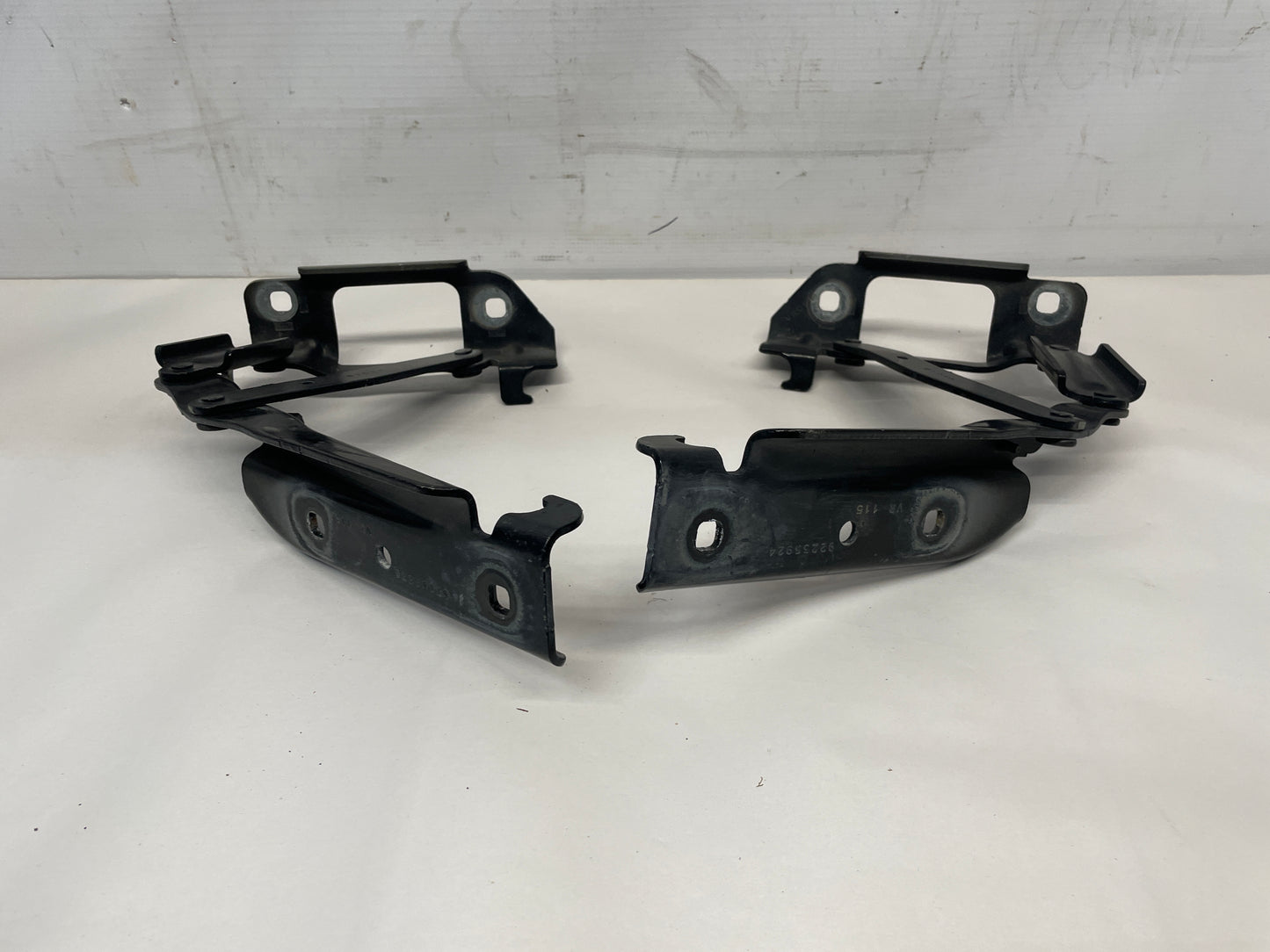 2014 Chevy Camaro ZL1 RH & LH Hood Hinges OEM - Day's Parts Yard
