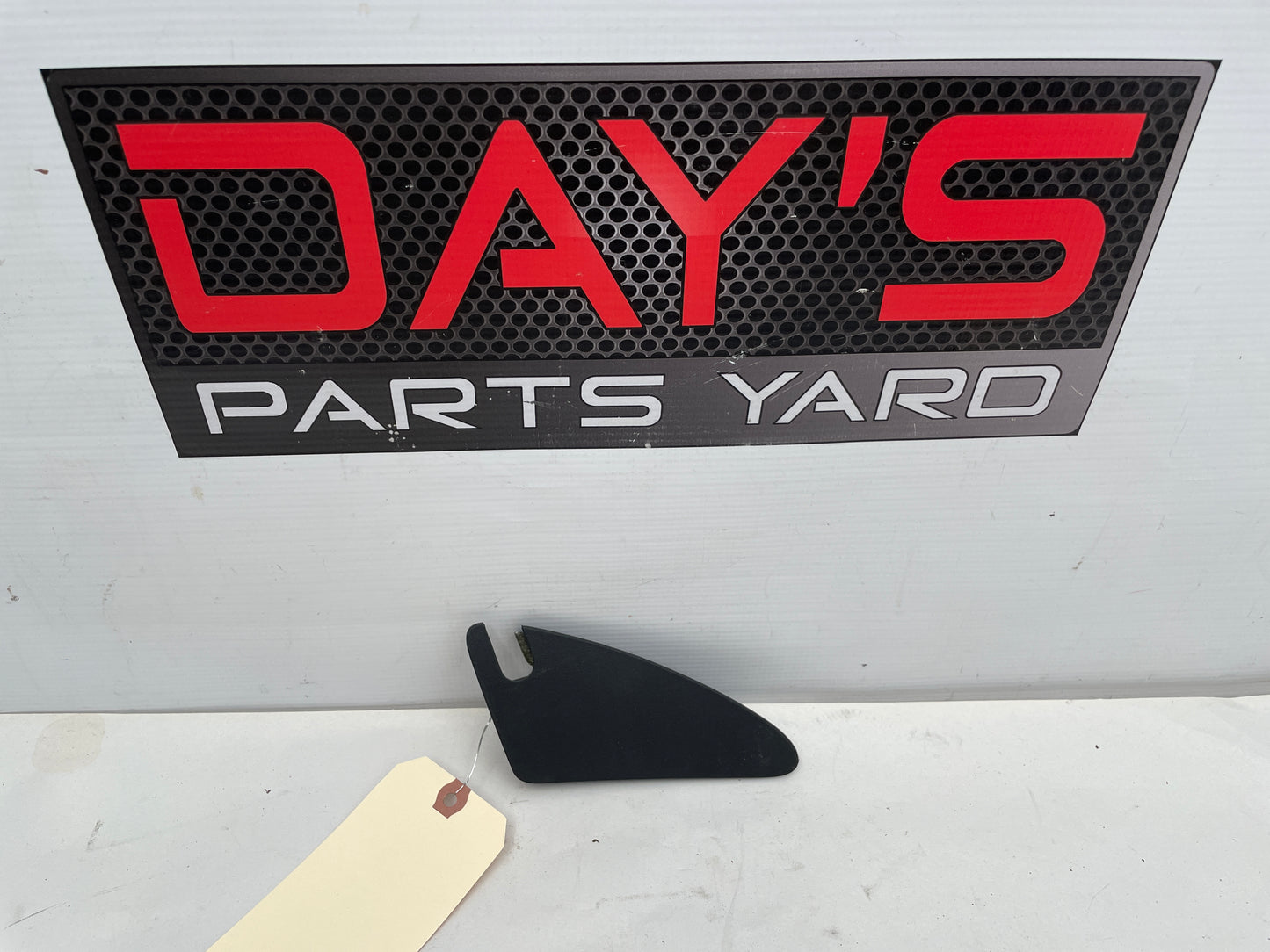 2017 Chevy SS Sedan Front RH Passenger Interior Mirror Cover Trim OEM - Day's Parts Yard