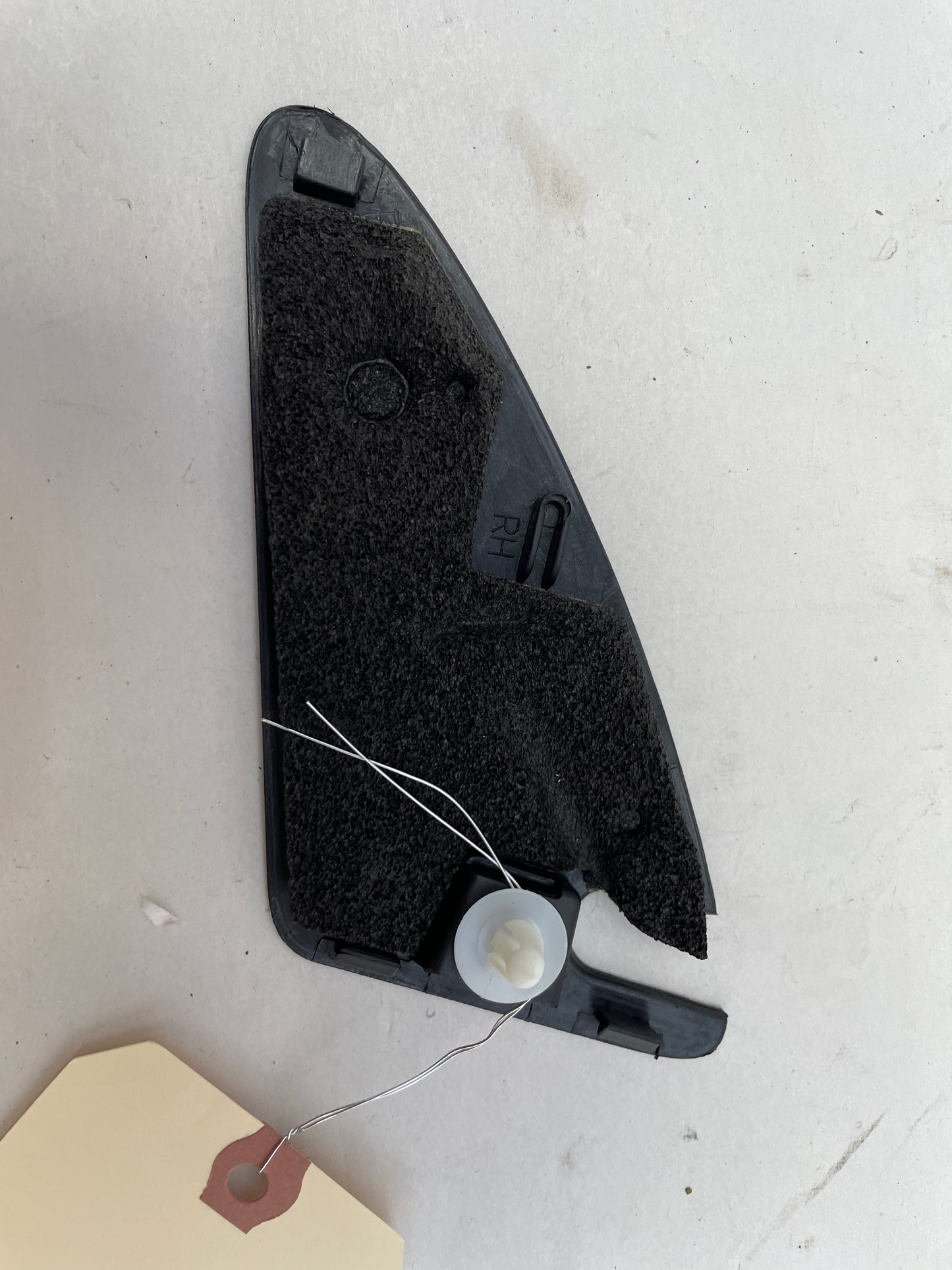 2017 Chevy SS Sedan Front RH Passenger Interior Mirror Cover Trim OEM - Day's Parts Yard
