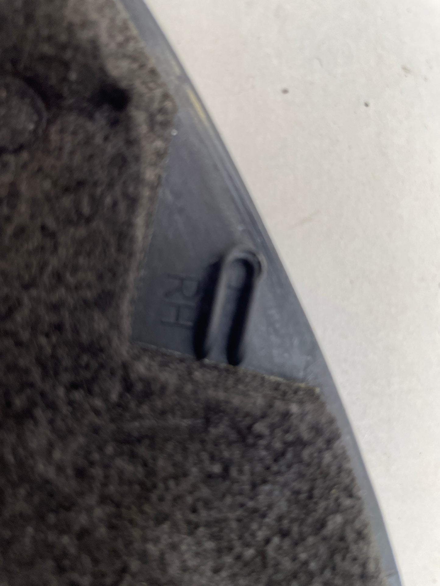 2017 Chevy SS Sedan Front RH Passenger Interior Mirror Cover Trim OEM - Day's Parts Yard