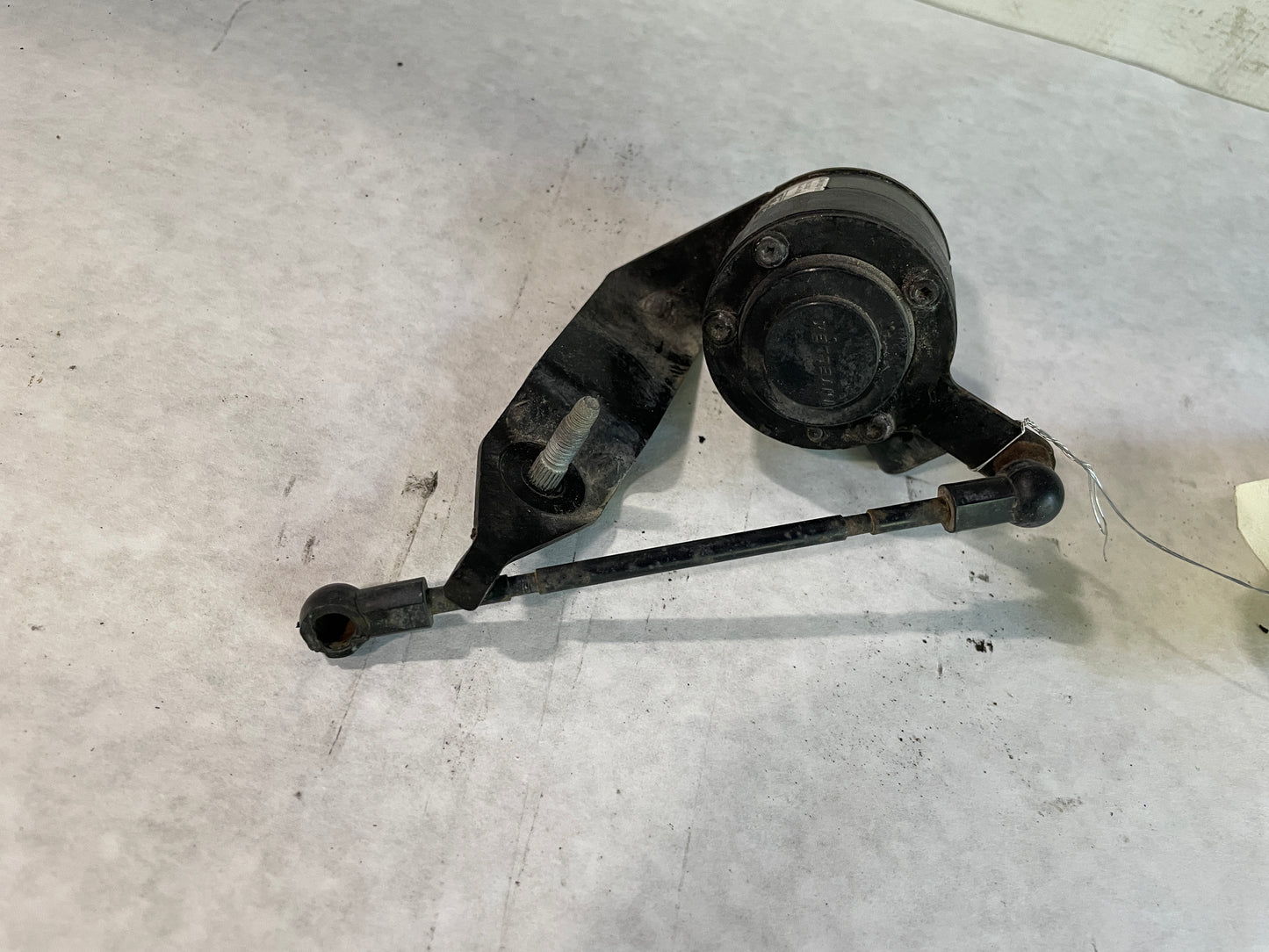 2014 Cadillac CTS-V Coupe Front LH Driver Ride Height Sensor OEM - Day's Parts Yard