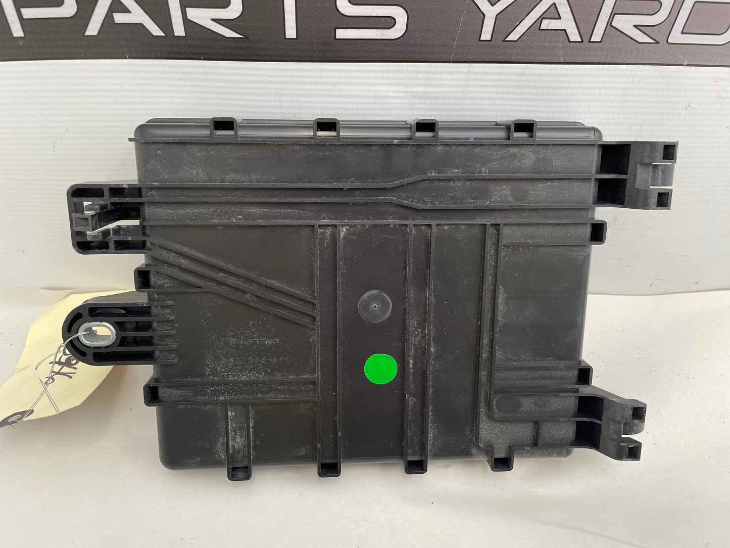 2017 Chevy SS Sedan Rear Fuse Box Relay Panel OEM - Day's Parts Yard