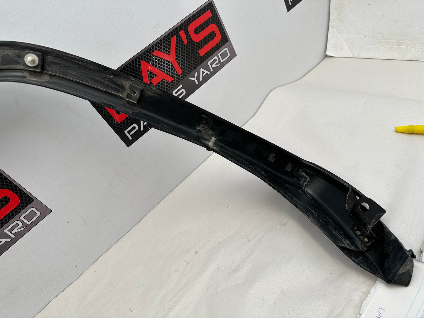 2018 GMC Sierra 1500 SLT Front RH Fender Flare Wheel Well Arch Molding Trim OEM - Day's Parts Yard