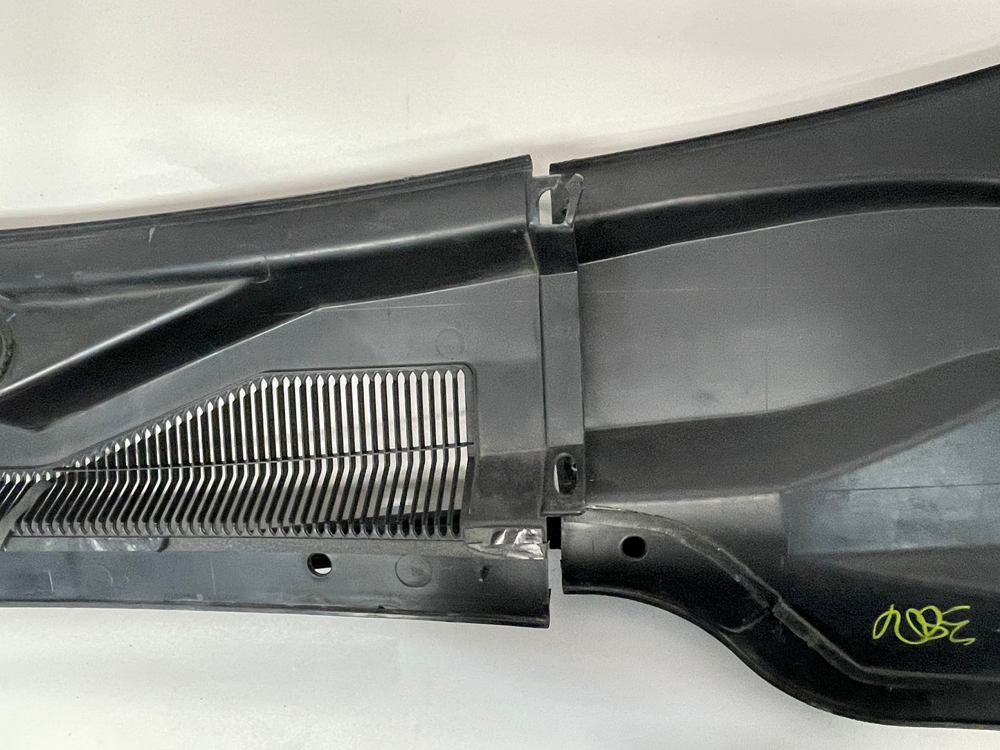 2014 Chevy Camaro ZL1 Windshield Wiper Cowl Plastic Panel OEM - Day's Parts Yard