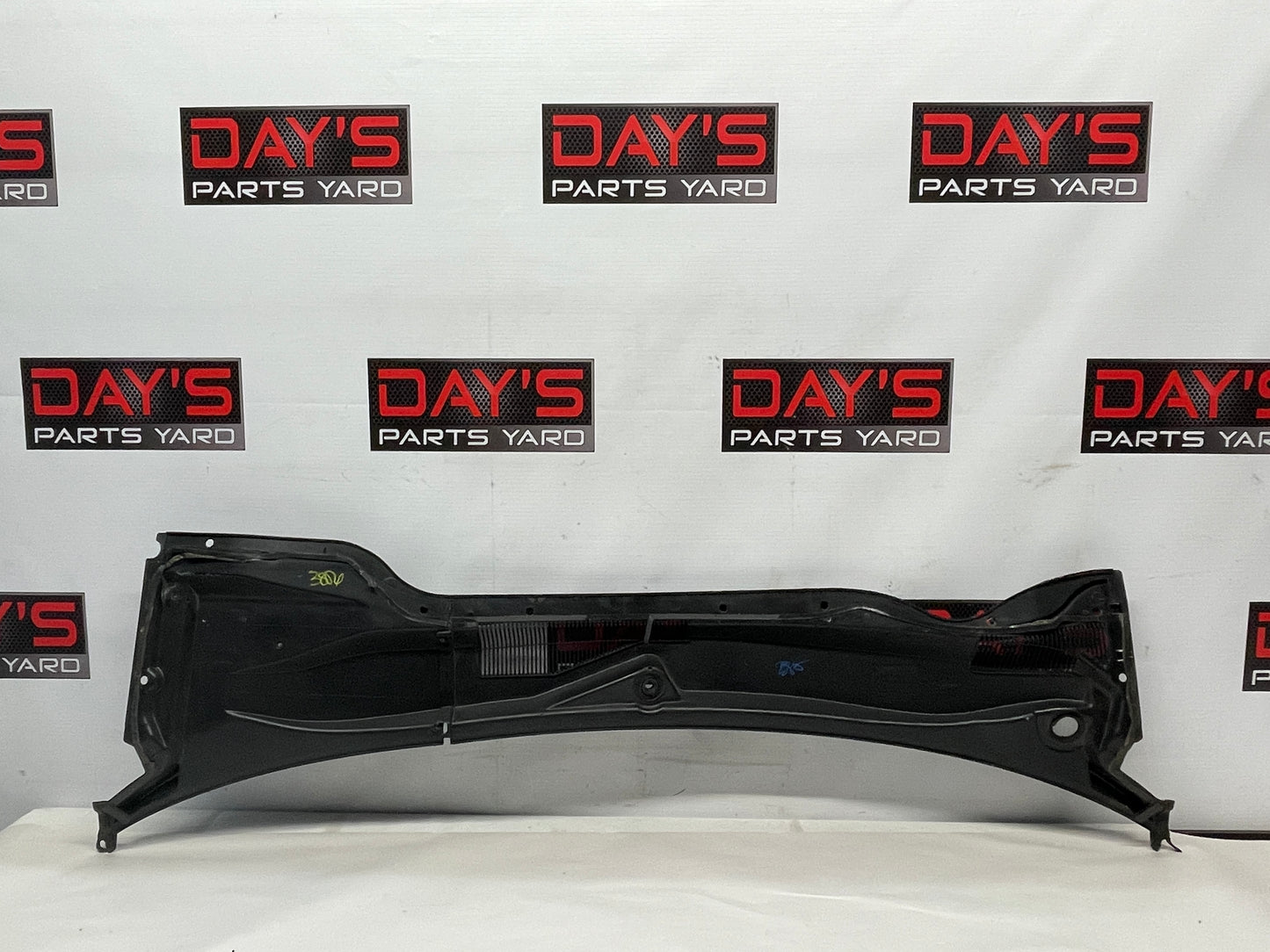 2014 Chevy Camaro ZL1 Windshield Wiper Cowl Plastic Panel OEM - Day's Parts Yard