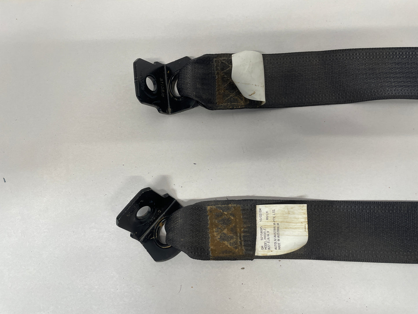 2004 Pontiac GTO RH & LH Rear Seat Belt Seatbelt Retractor OEM - Day's Parts Yard