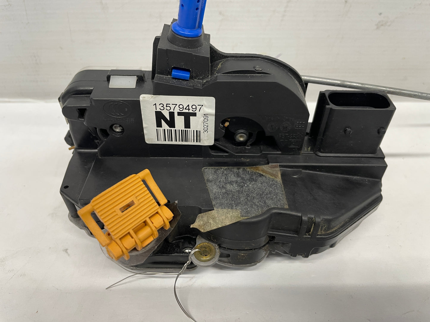 2016 Chevy SS Sedan LH Driver Front Door Lock Actuator OEM - Day's Parts Yard