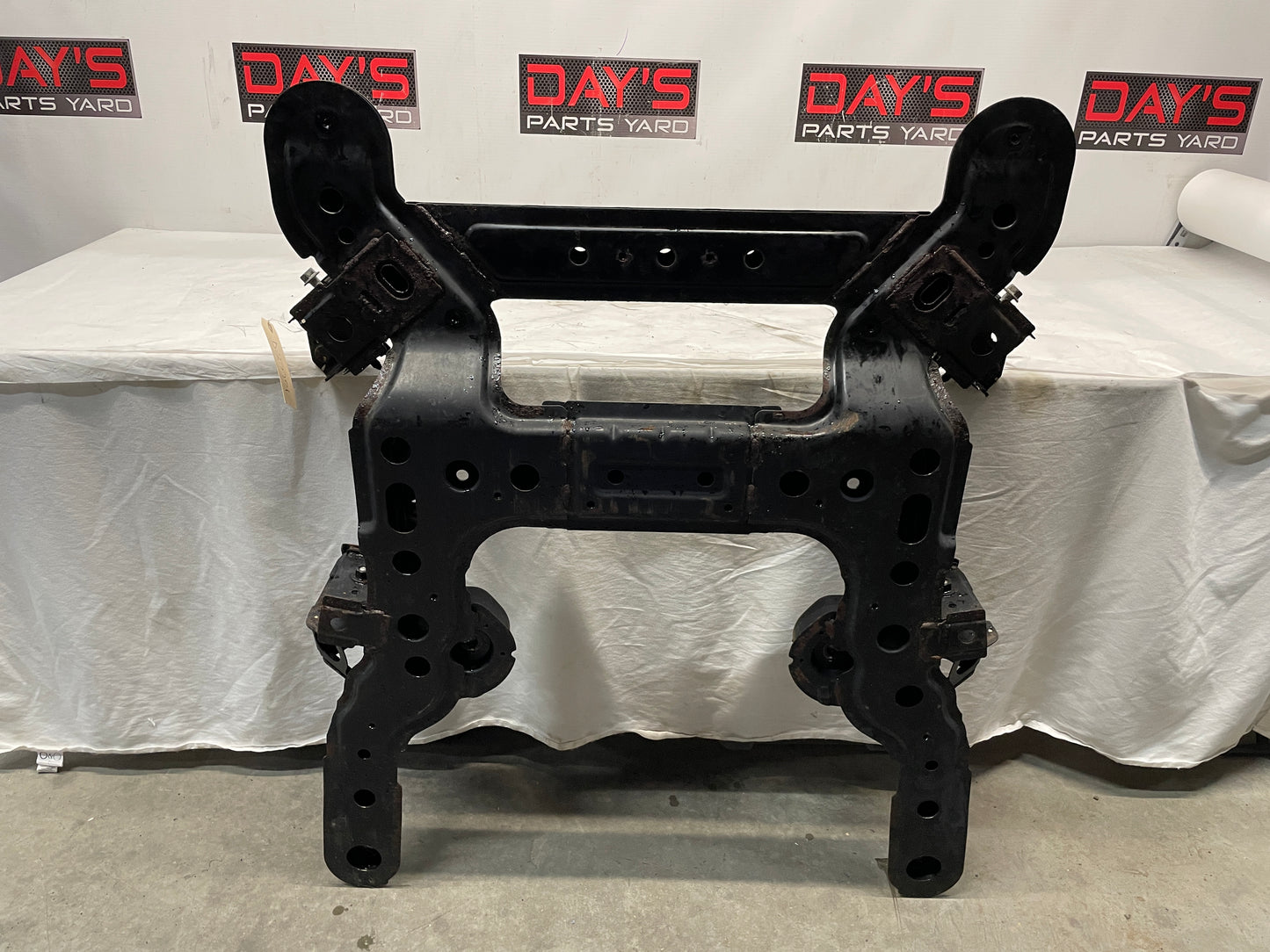 2009 Pontiac G8 Front Suspension Engine Cradle Cross K Member Sub Frame OEM - Day's Parts Yard