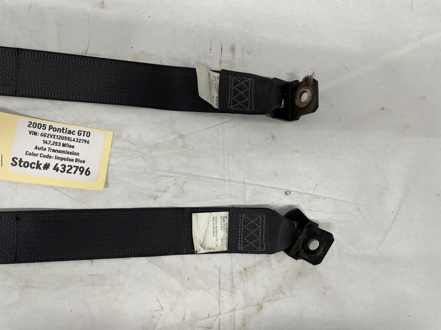 2005 Pontiac GTO RH & LH Rear Seat Belt Seatbelt Retractors OEM - Day's Parts Yard