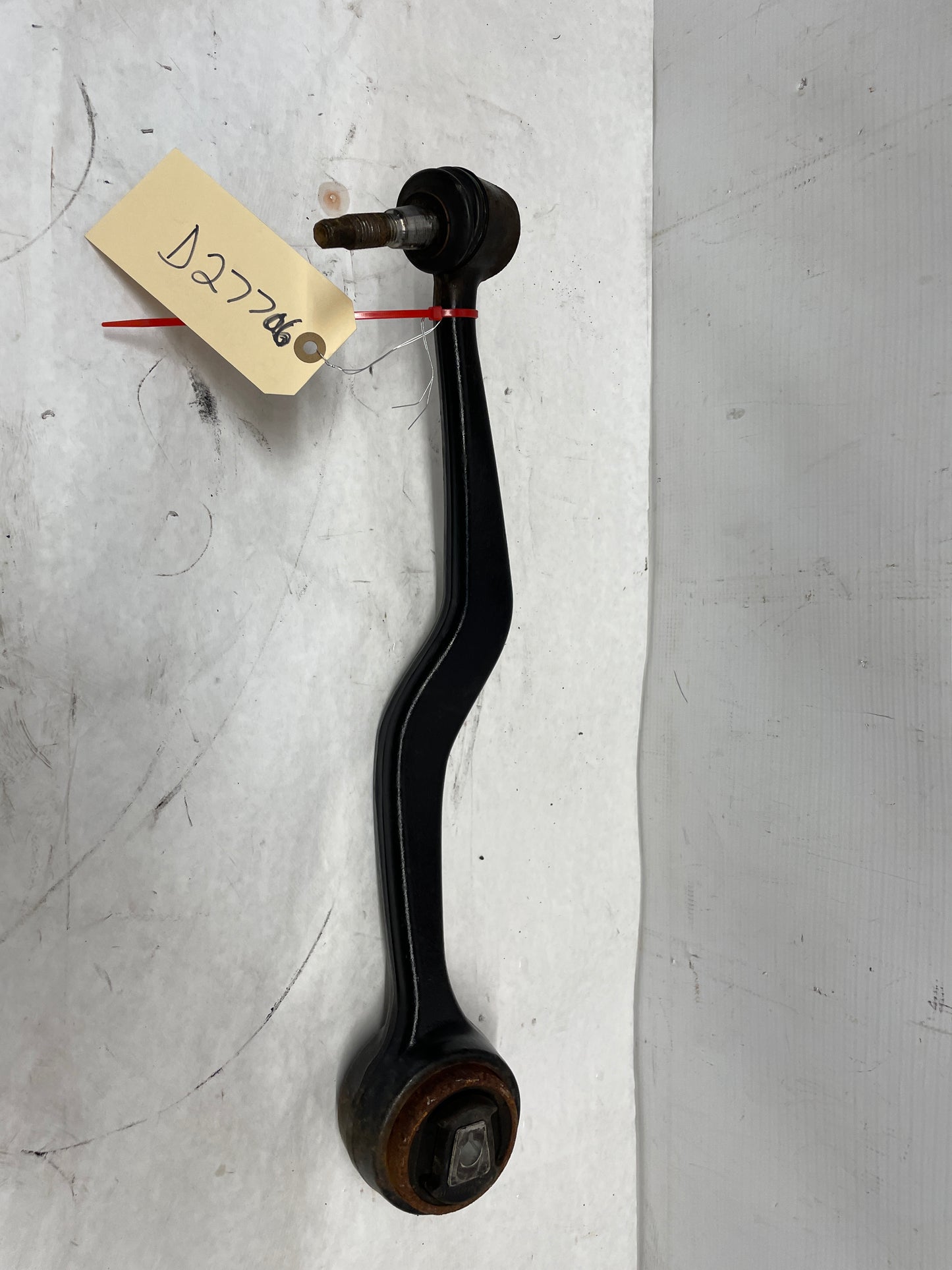 2009 Pontiac G8 RH Passenger Front Suspension Lower Control Arm OEM - Day's Parts Yard