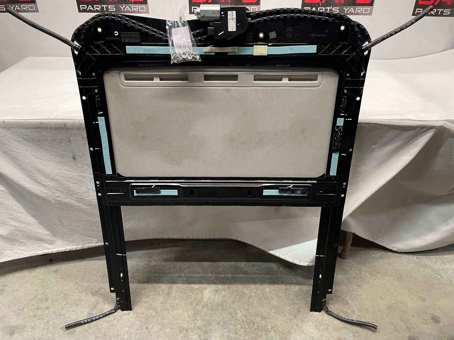 2016 Chevy SS Sedan Complete Sunroof Sun Moon Roof Assembly OEM - Day's Parts Yard