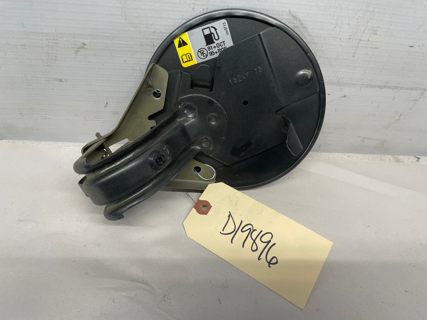 2014 Cadillac CTS-V Coupe Fuel Gas Tank Door Cover OEM - Day's Parts Yard