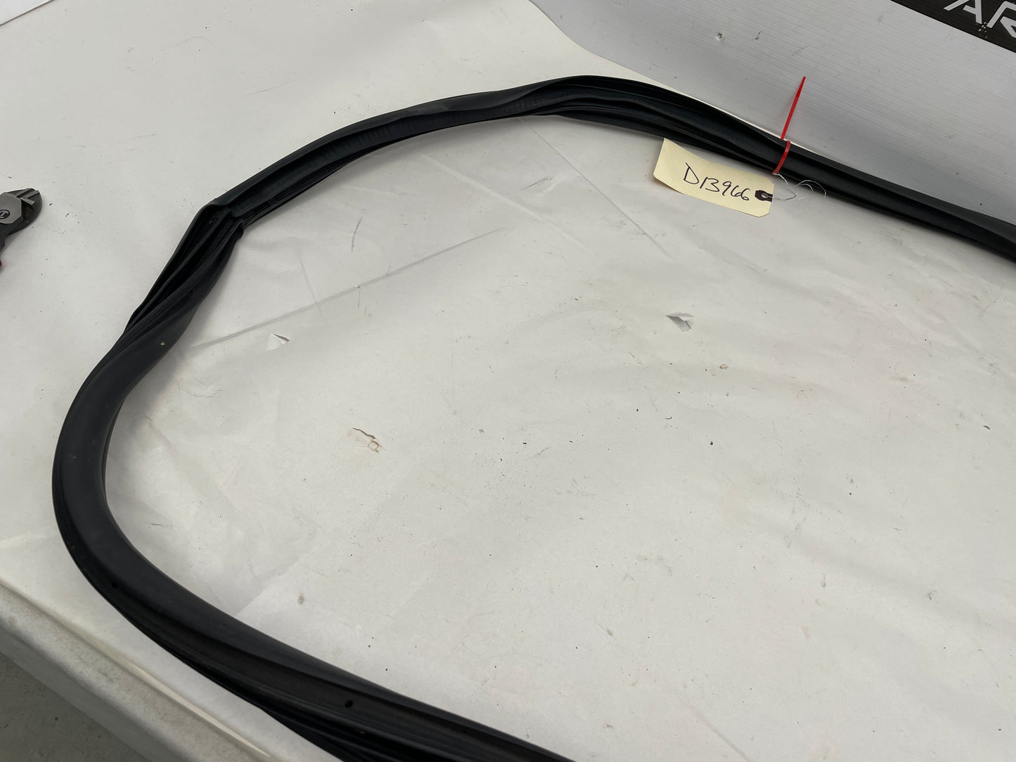 2017 Chevrolet SS Sedan Rear RH Passenger Door Weather Strip Rubber Seal OEM - Day's Parts Yard