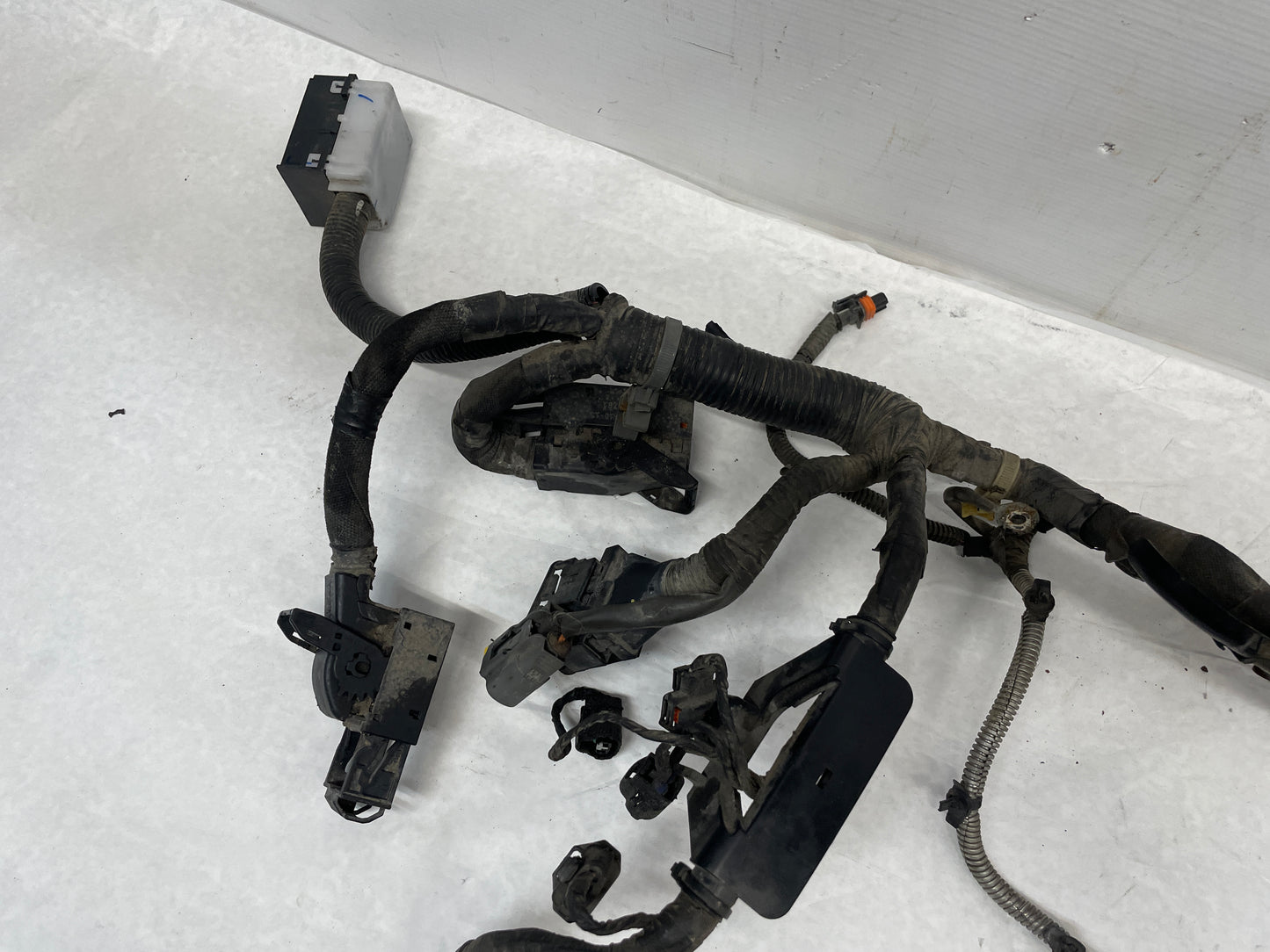 2008 Pontiac G8 Base Front Chassis Engine Bay Fire Wall Wire Wiring Harness OEM - Day's Parts Yard