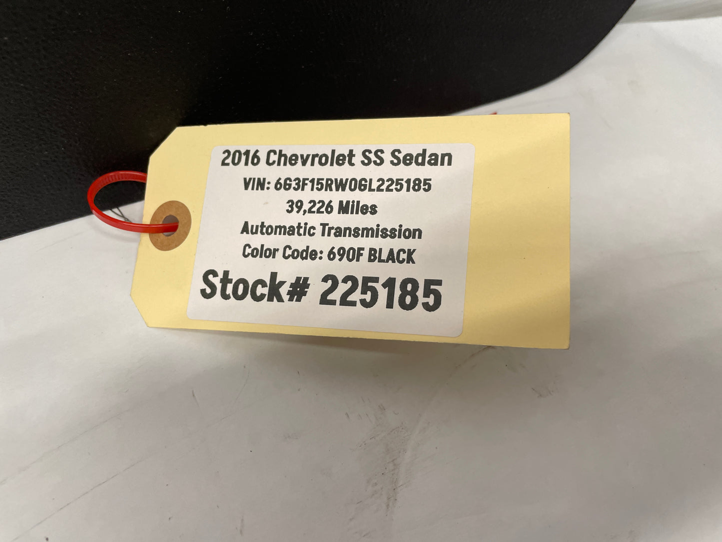 2016 Chevy SS Sedan RH Passenger Center Console Side Trim Extension Molding Panel OEM - Day's Parts Yard