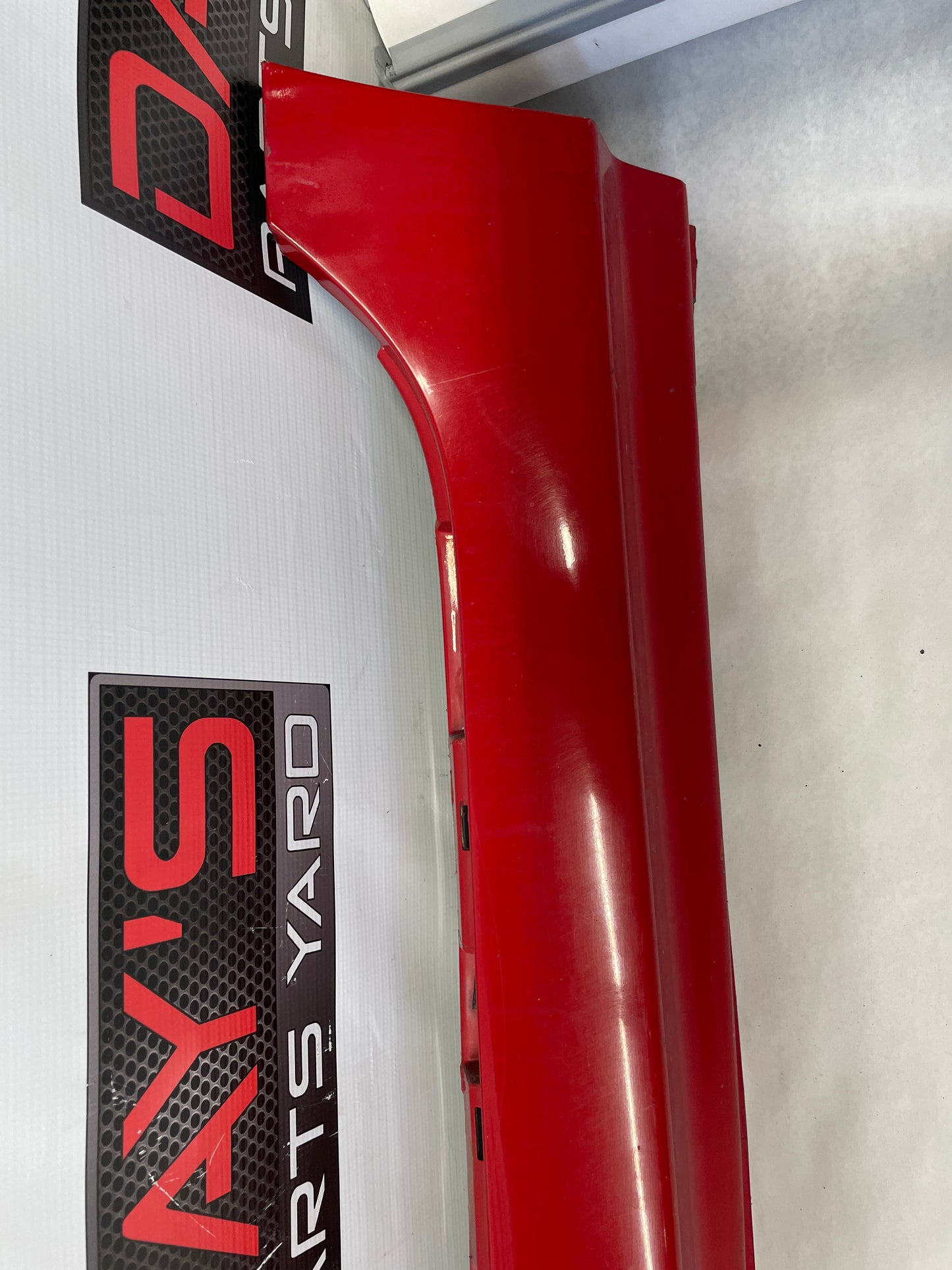 2009 Pontiac G8 LH Driver Rocker Molding Side Skirt Panel Trim Red OEM - Day's Parts Yard