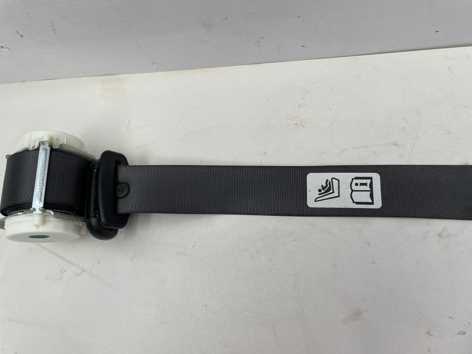 2017 Chevy SS Sedan Rear LH Seat Belt Retractor OEM - Day's Parts Yard