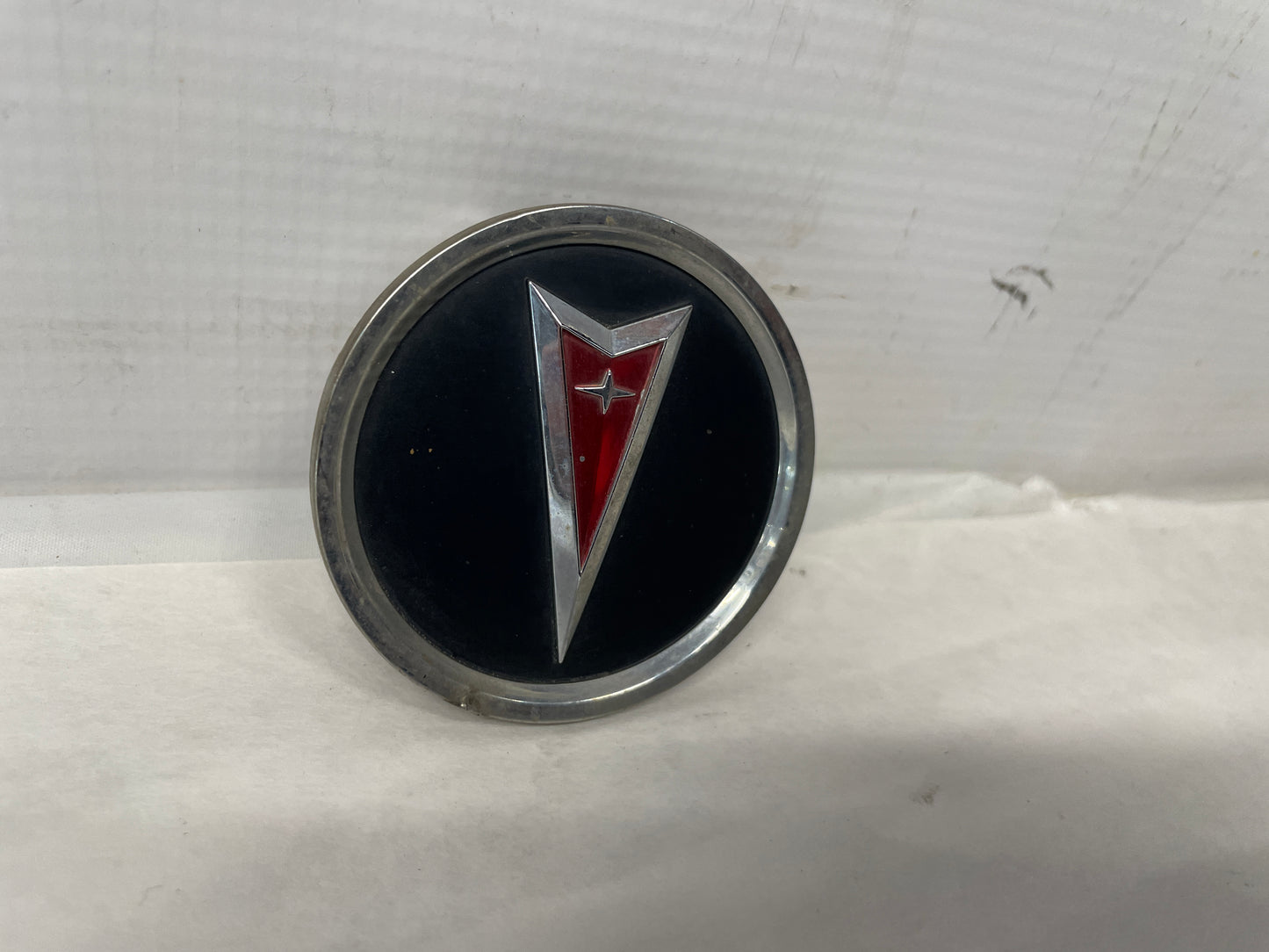 2005 Pontiac GTO Wheel Center Cap OEM - Day's Parts Yard