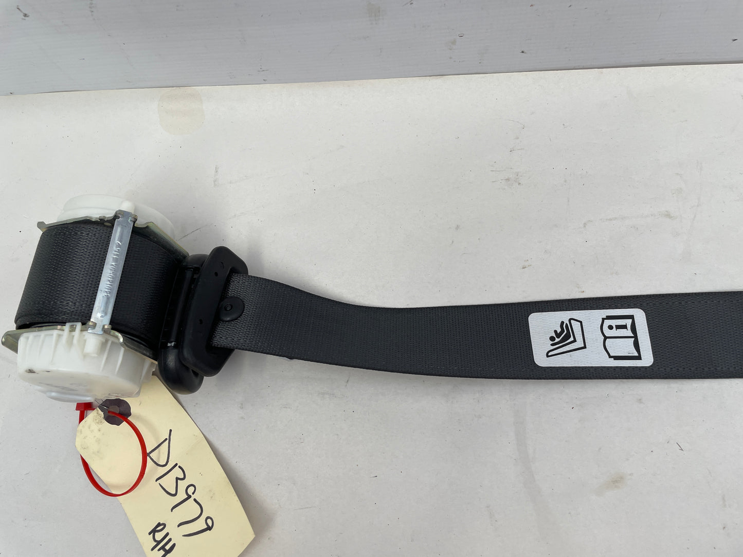 2017 Chevy SS Sedan Rear RH Seat Belt Retractor OEM - Day's Parts Yard