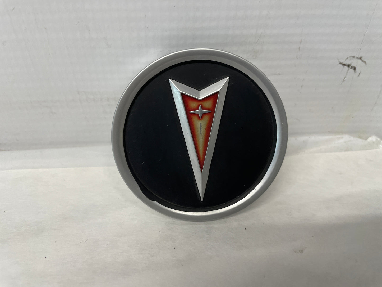 2005 Pontiac GTO Wheel Center Cap Aftermarket - Day's Parts Yard