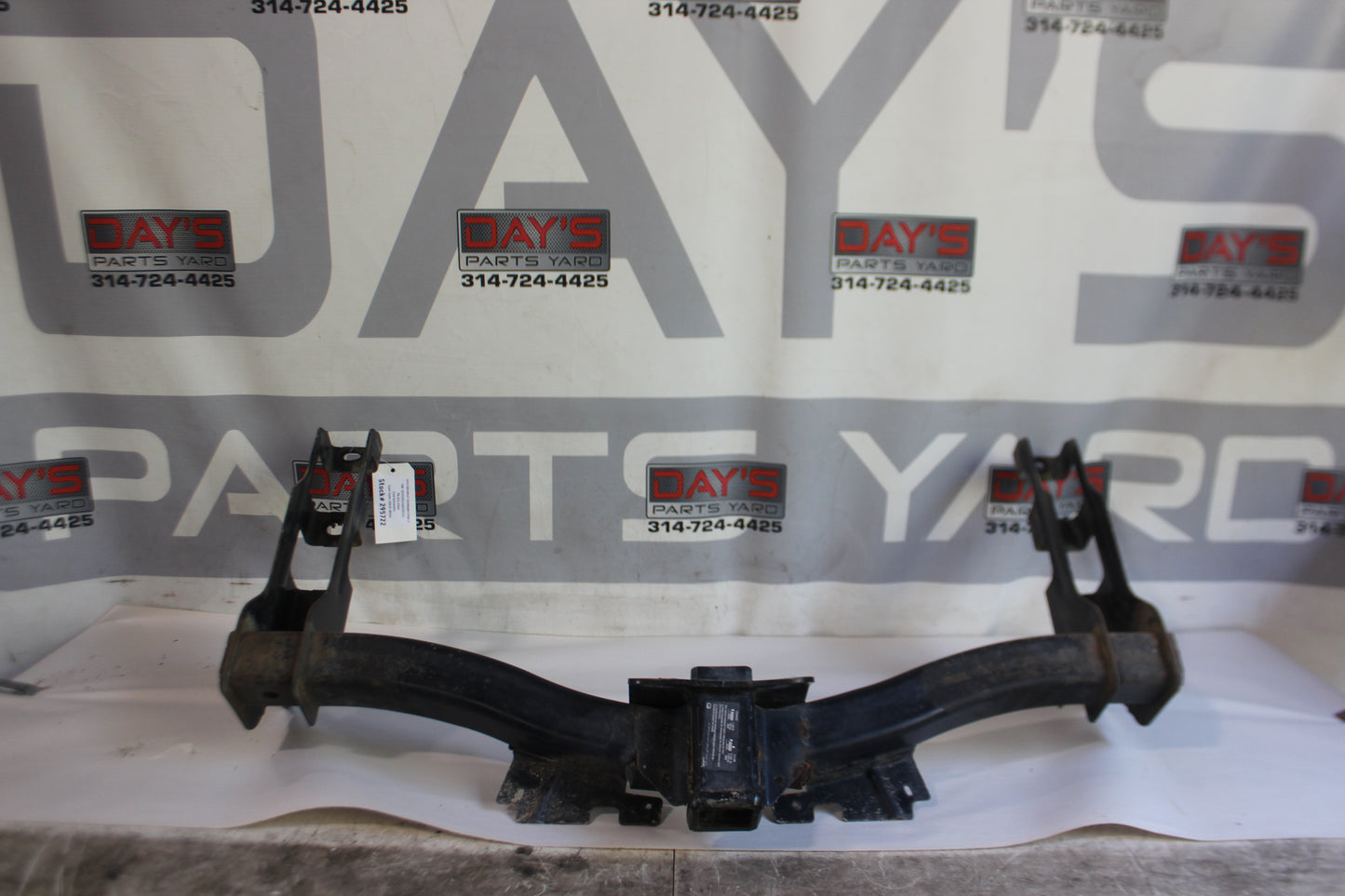 2016 Chevy Silverado C1500 LT Rear Tow Trailer Hitch Receiver OEM - Day's Parts Yard