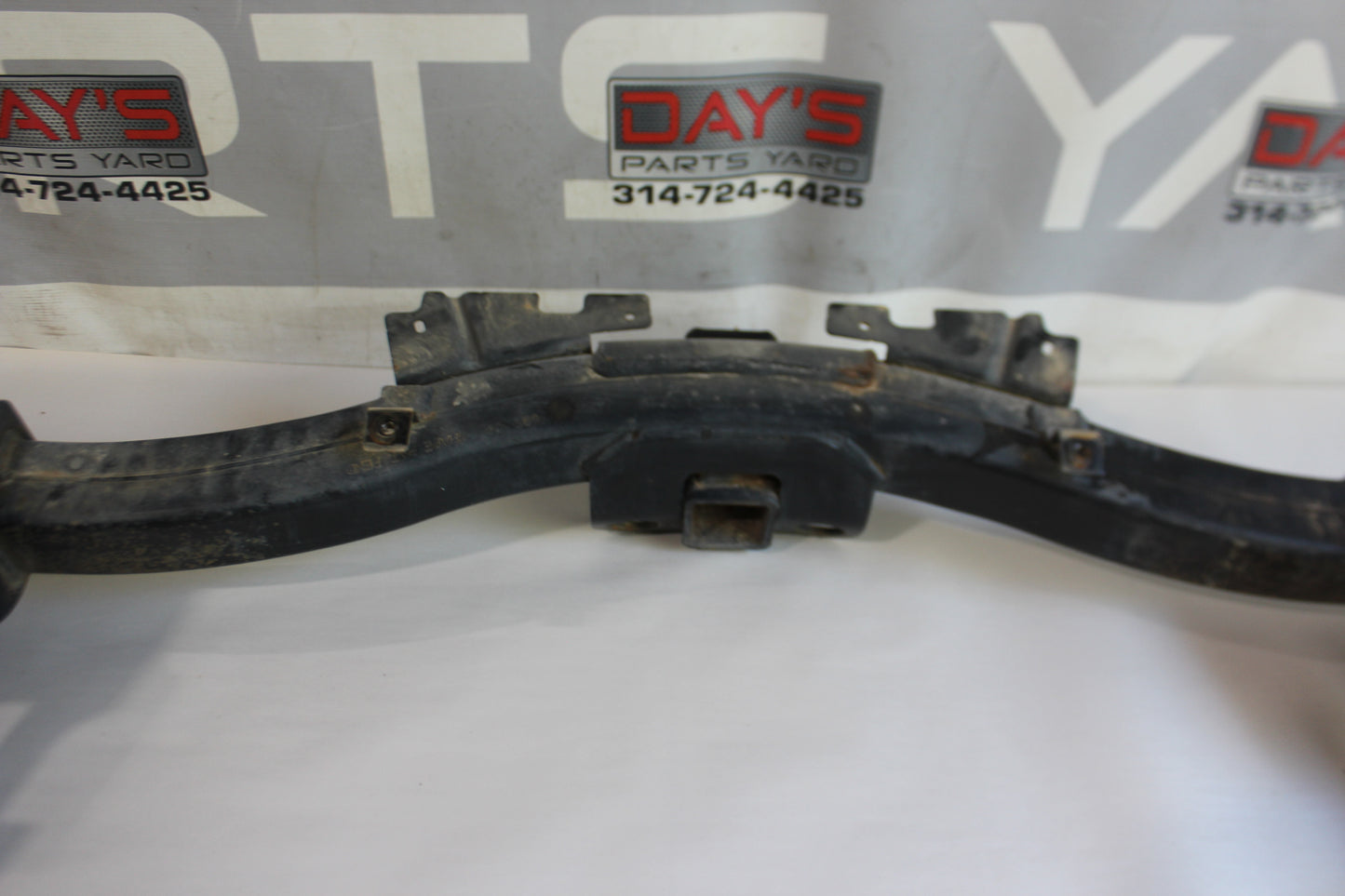 2016 Chevy Silverado C1500 LT Rear Tow Trailer Hitch Receiver OEM - Day's Parts Yard