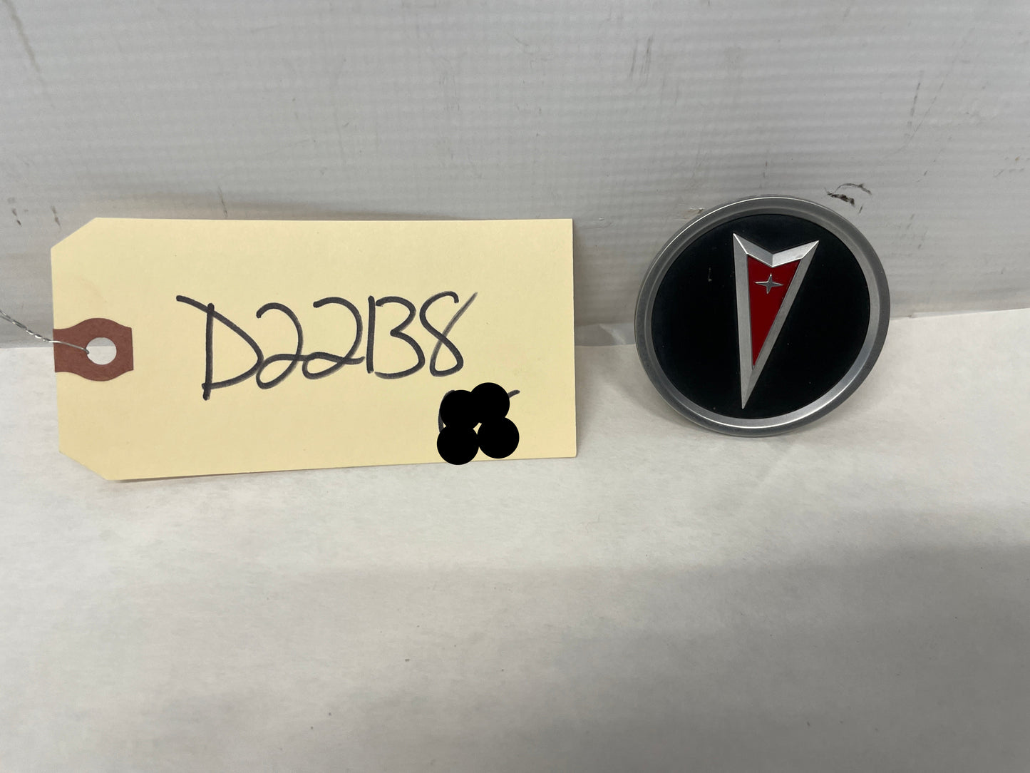 2006 Pontiac GTO Wheel Center Cap OEM - Day's Parts Yard