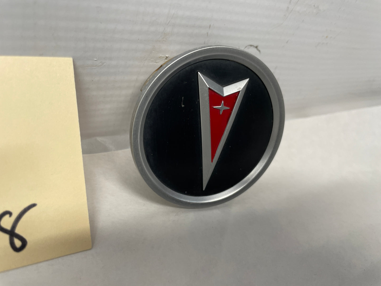 2006 Pontiac GTO Wheel Center Cap OEM - Day's Parts Yard