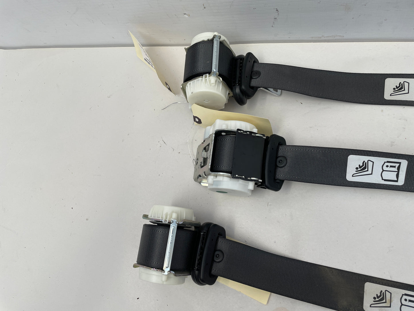 2017 Chevy SS Sedan Rear Seatbelt Seat Belt Retractor Set - Day's Parts Yard