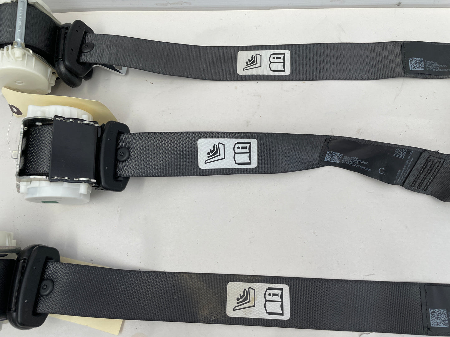 2017 Chevy SS Sedan Rear Seatbelt Seat Belt Retractor Set - Day's Parts Yard