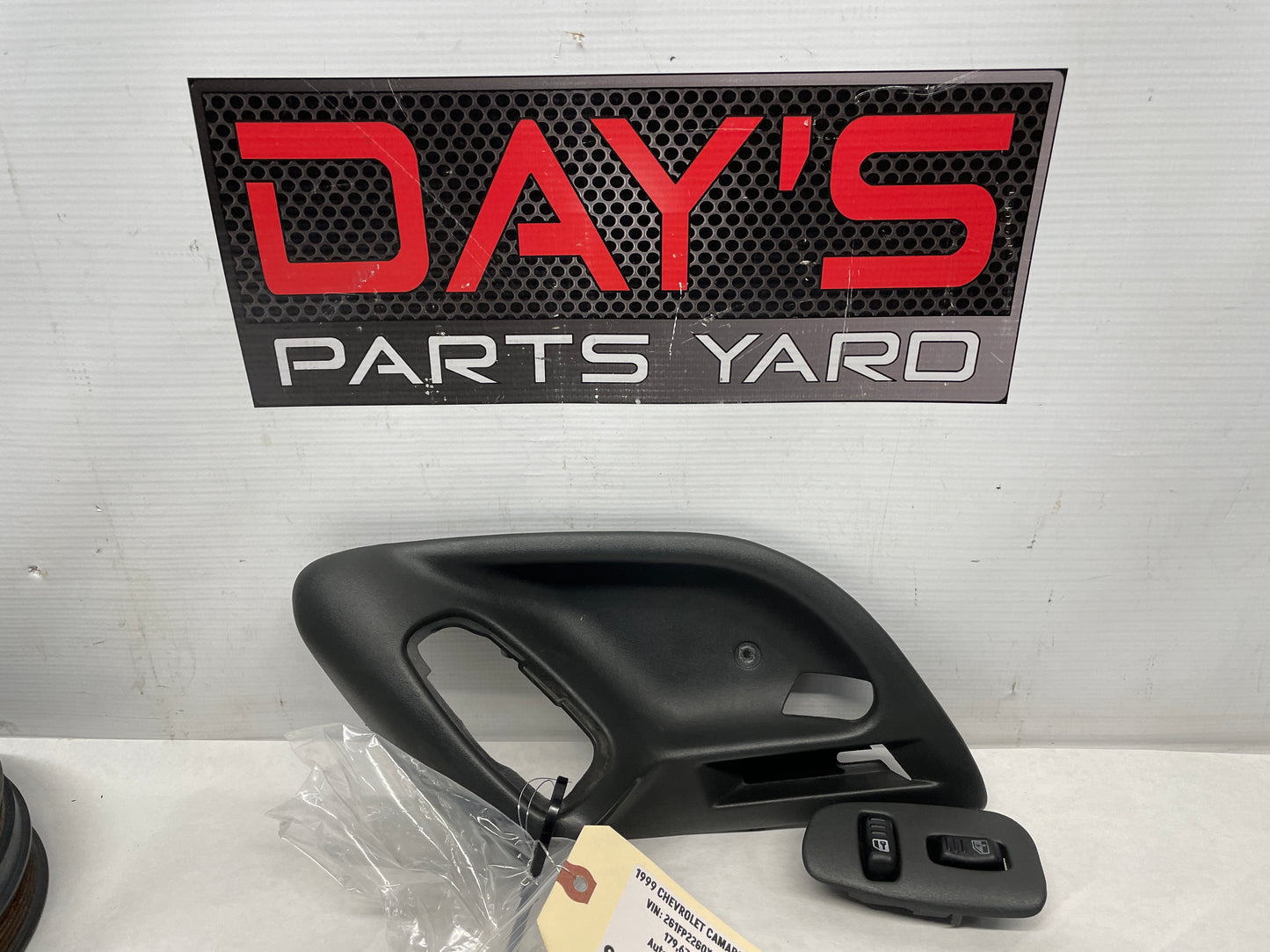 1999 Chevy Camaro Z28 RH Passenger Interior Door Handle Bezel Gray Grey OEM - Day's Parts Yard