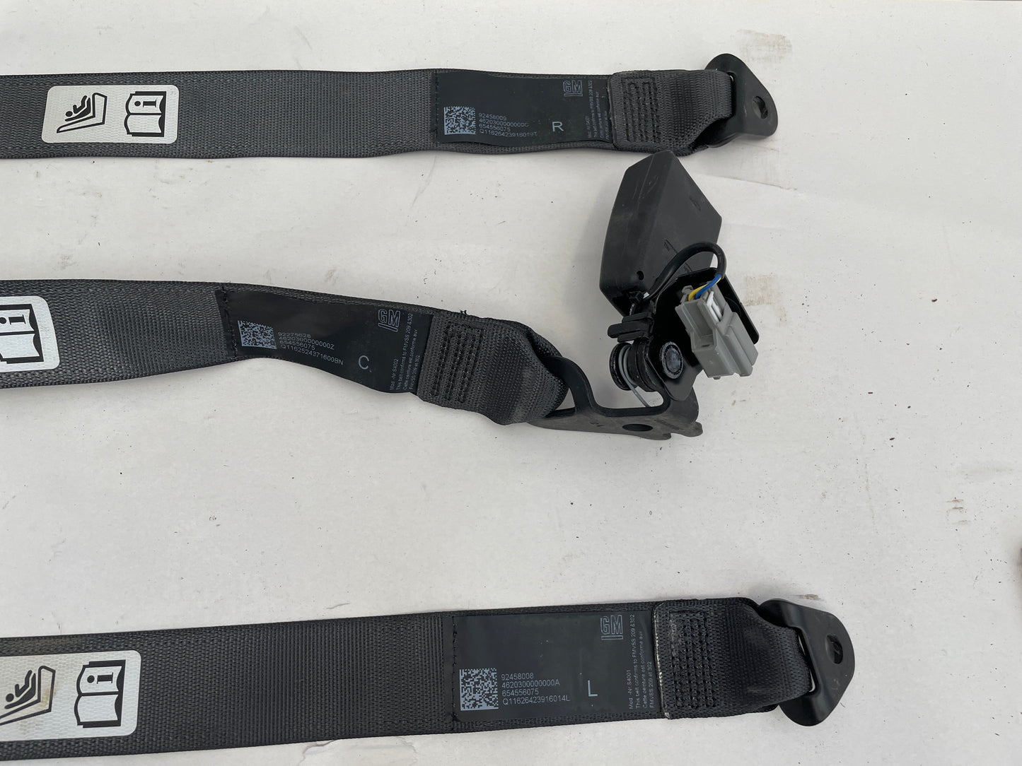 2017 Chevy SS Sedan Rear Seatbelt Seat Belt Retractor Set - Day's Parts Yard