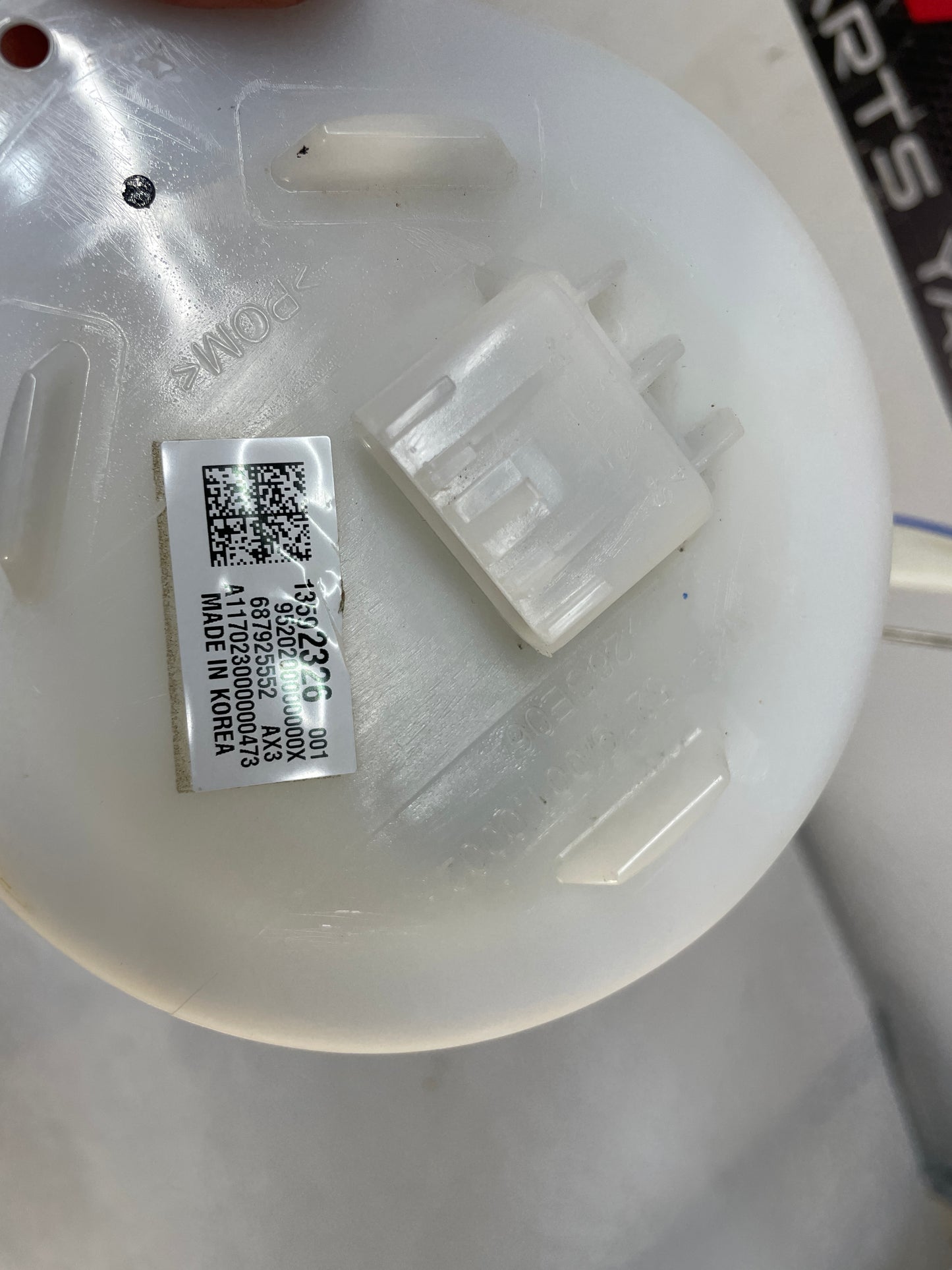 2017 Chevy SS Sedan Fuel Pump & Lever Sending Unit Assembly OEM - Day's Parts Yard