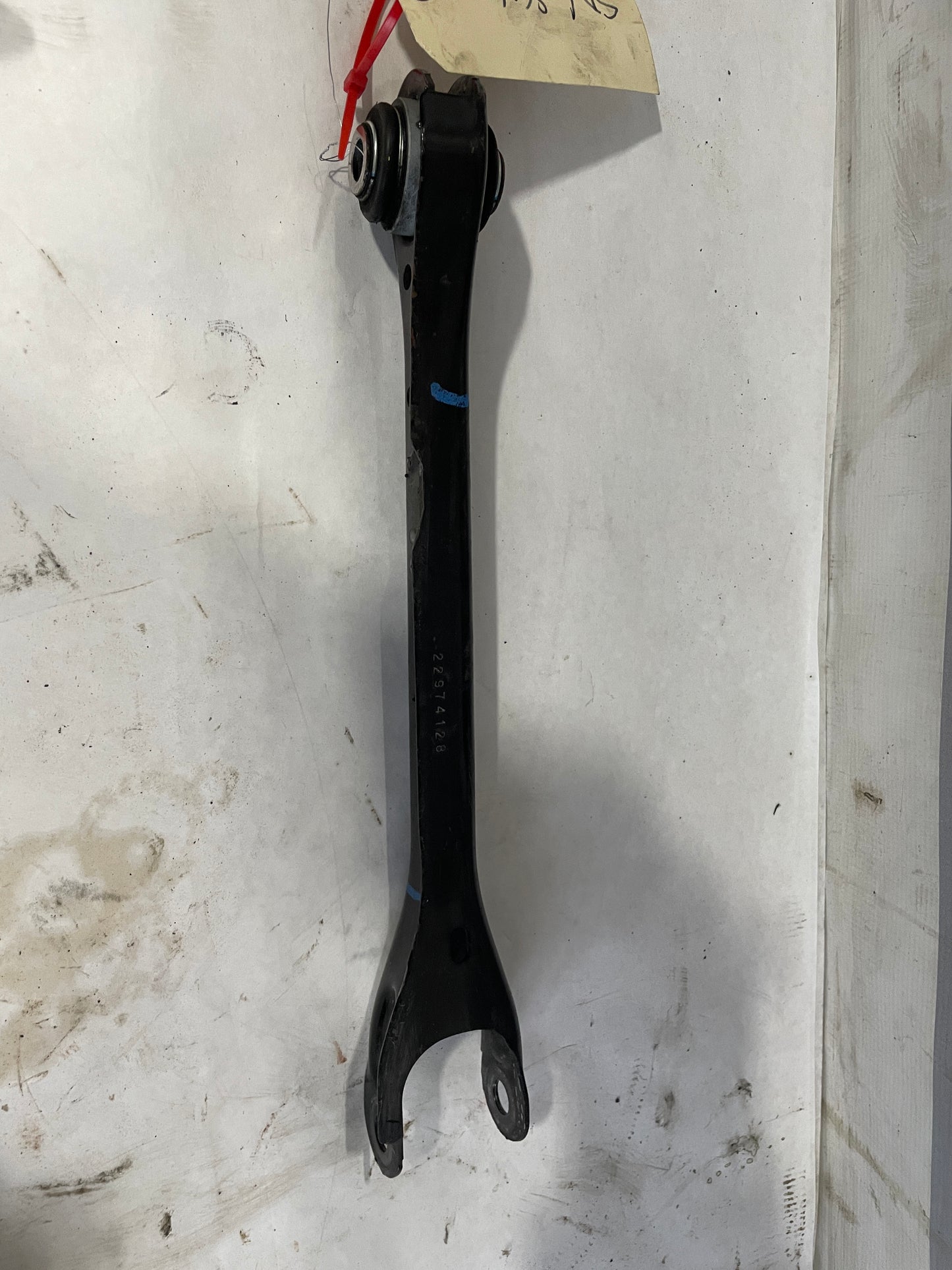 2020 Chevy Camaro SS Rear RH Passenger Upper Control Arm OEM - Day's Parts Yard