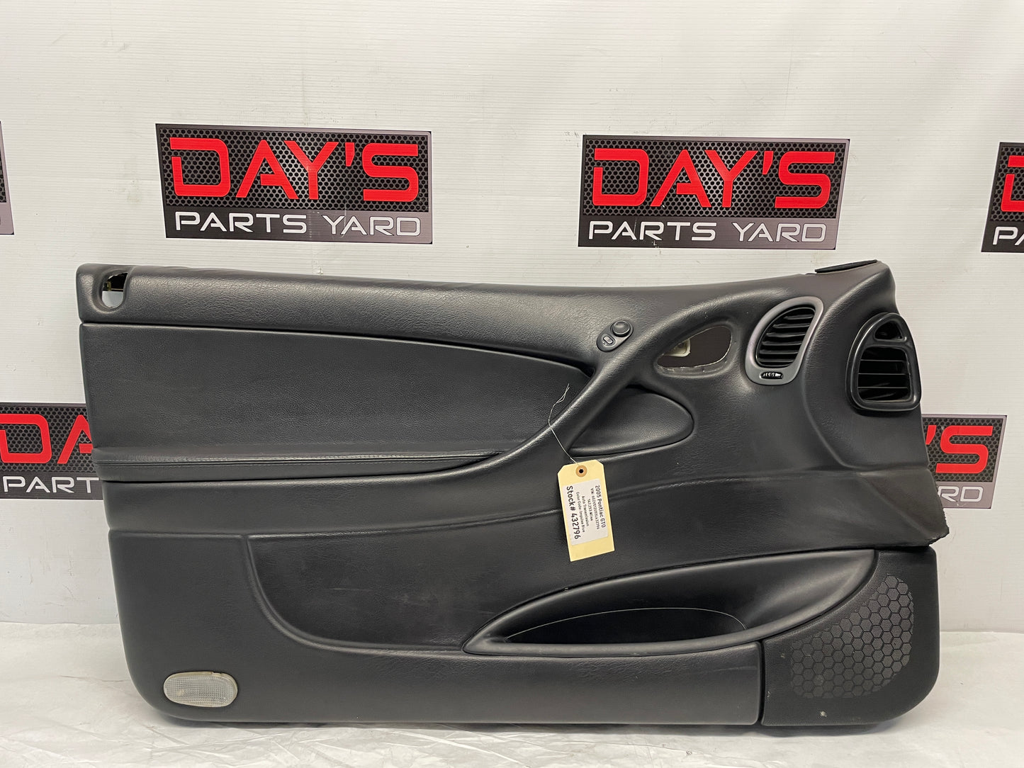 2005 Pontiac GTO LH Driver Front Interior Door Panel Trim OEM - Day's Parts Yard