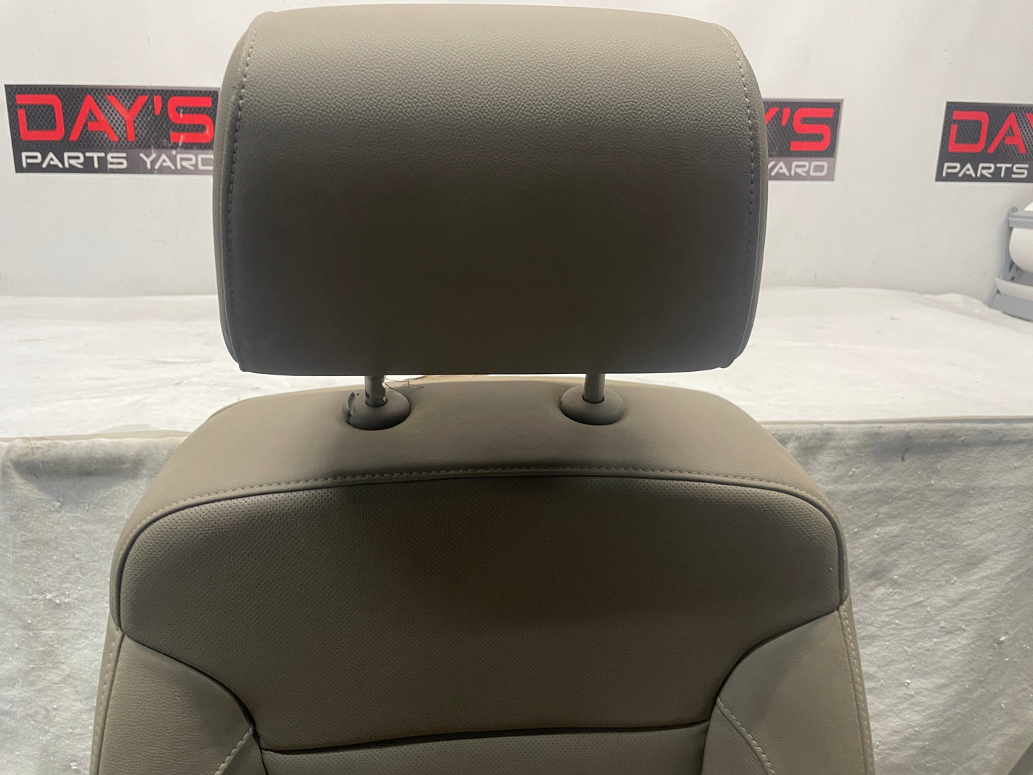 2018 GMC Sierra K1500 SLT Seat Front RH Passenger Coca Dune OEM
