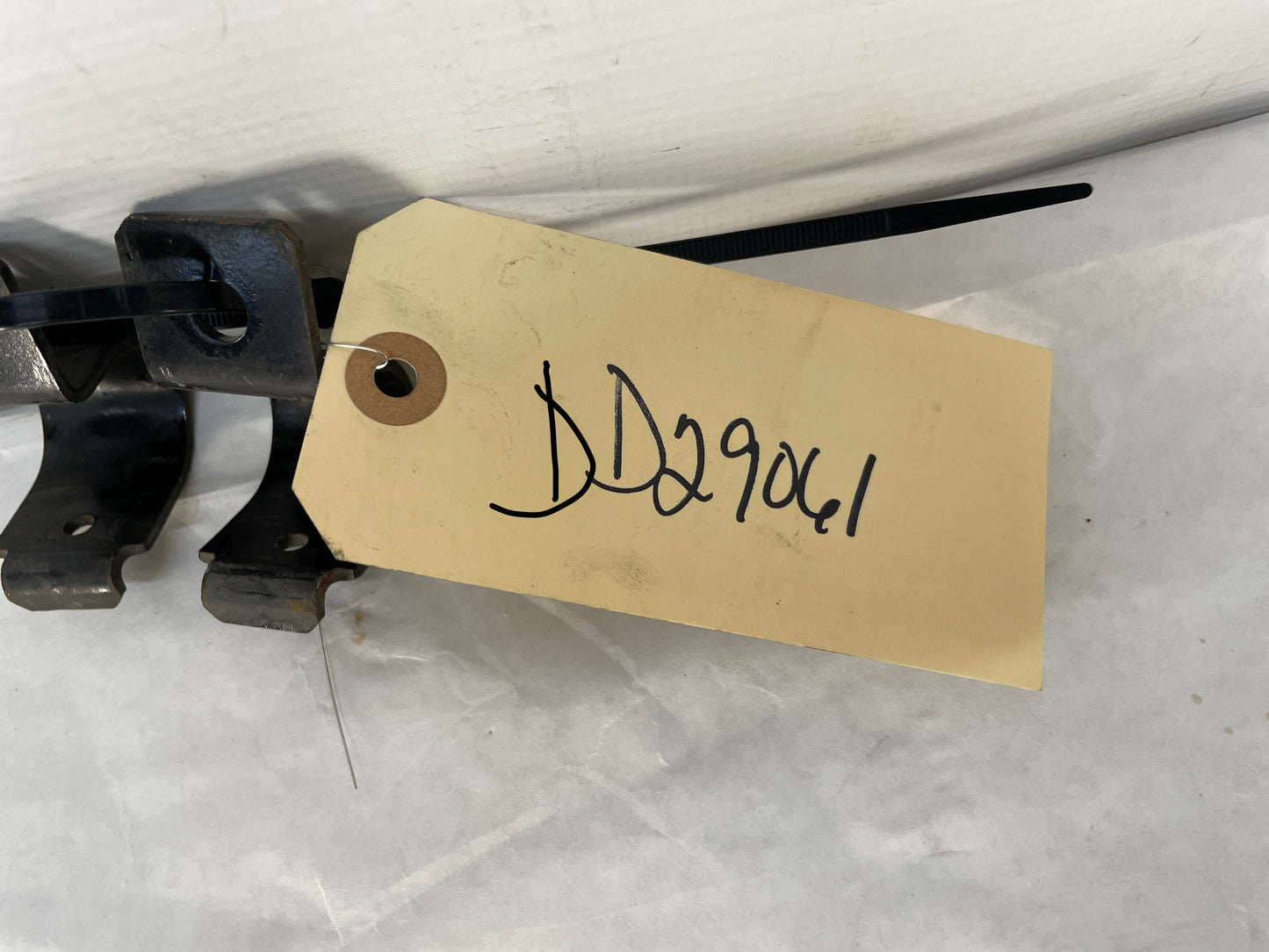 2013 Chevy Caprice PPV Rear Stabilizer Sway Bar Brackets OEM