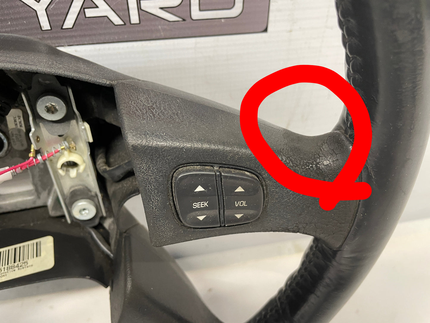 2004 Chevy Silverado 2500HD Steering Wheel w/ Buttons OEM - Day's Parts Yard