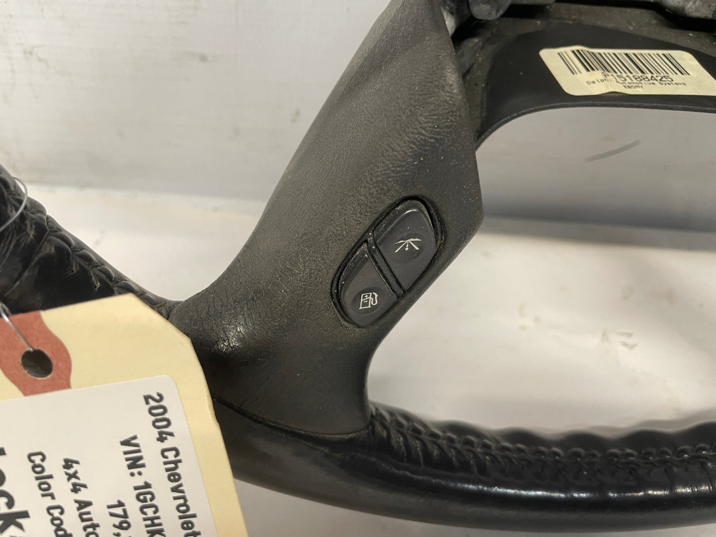 2004 Chevy Silverado 2500HD Steering Wheel w/ Buttons OEM - Day's Parts Yard